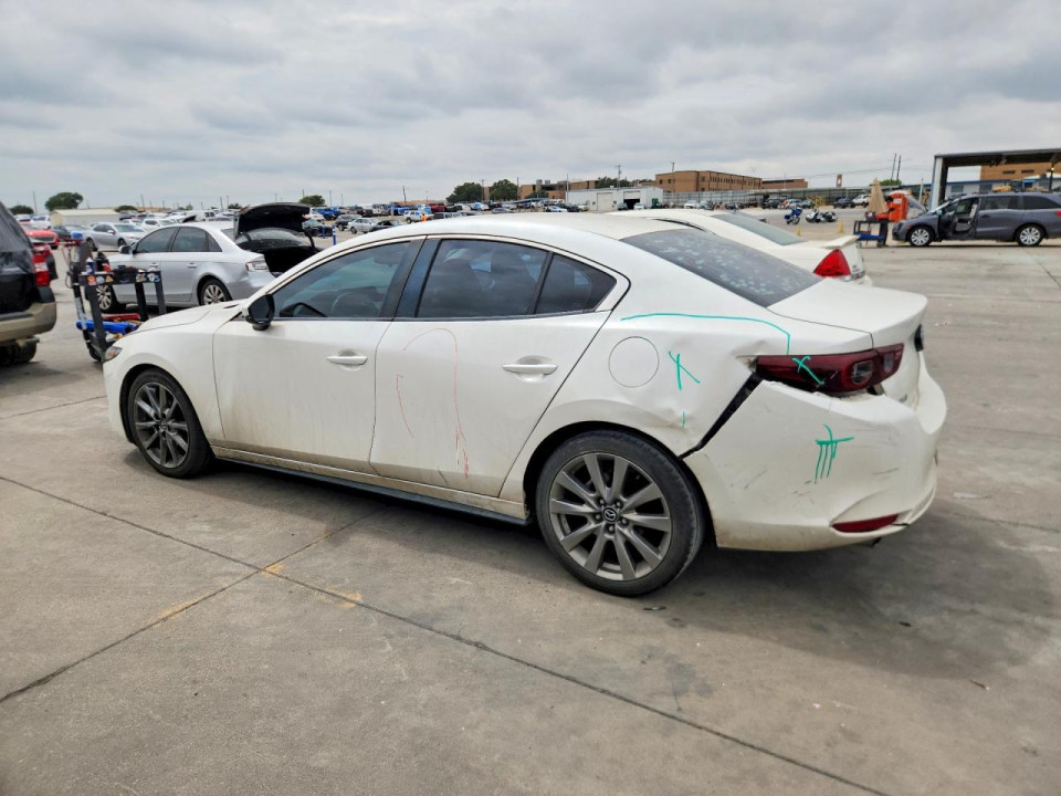 Mazda 3 2022 — Copart