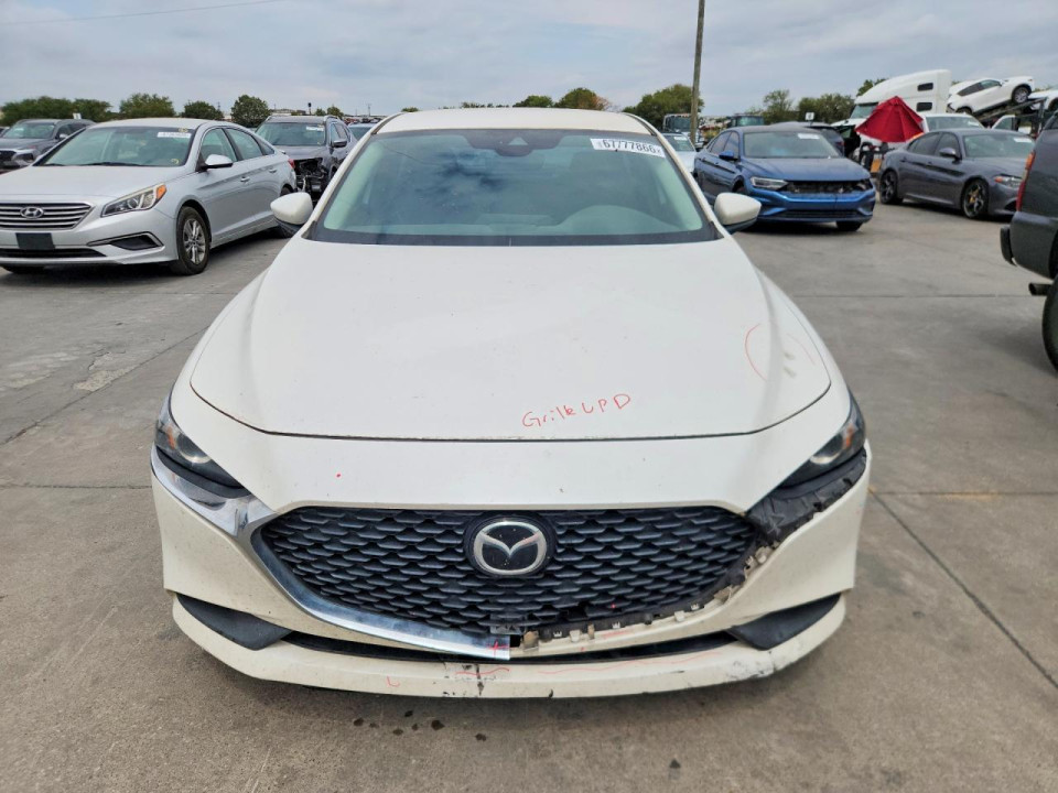 Mazda 3 2022 — Copart