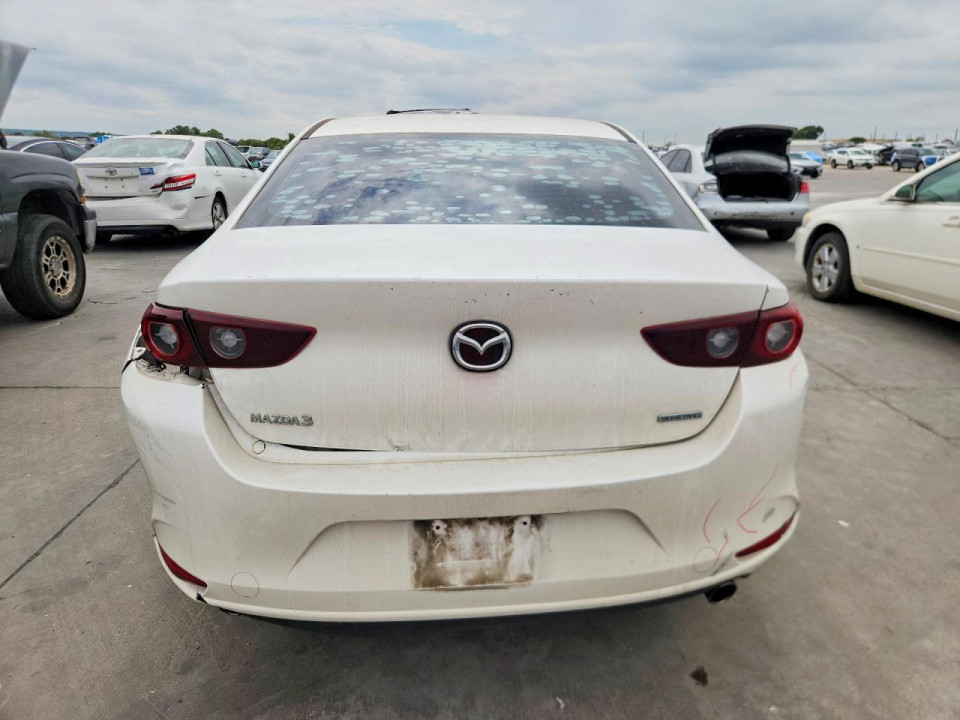 Mazda 3 2022 — Copart