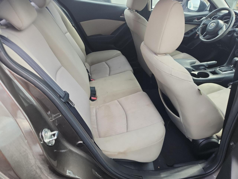 Mazda 3 2015 — Copart