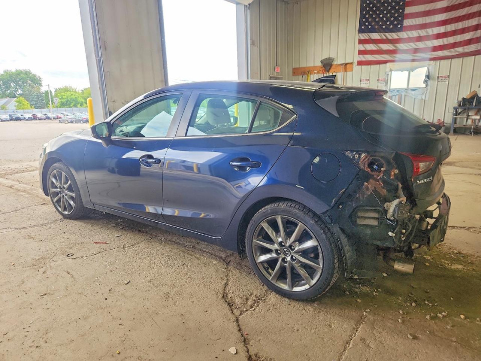 Mazda 3 2018 — Copart