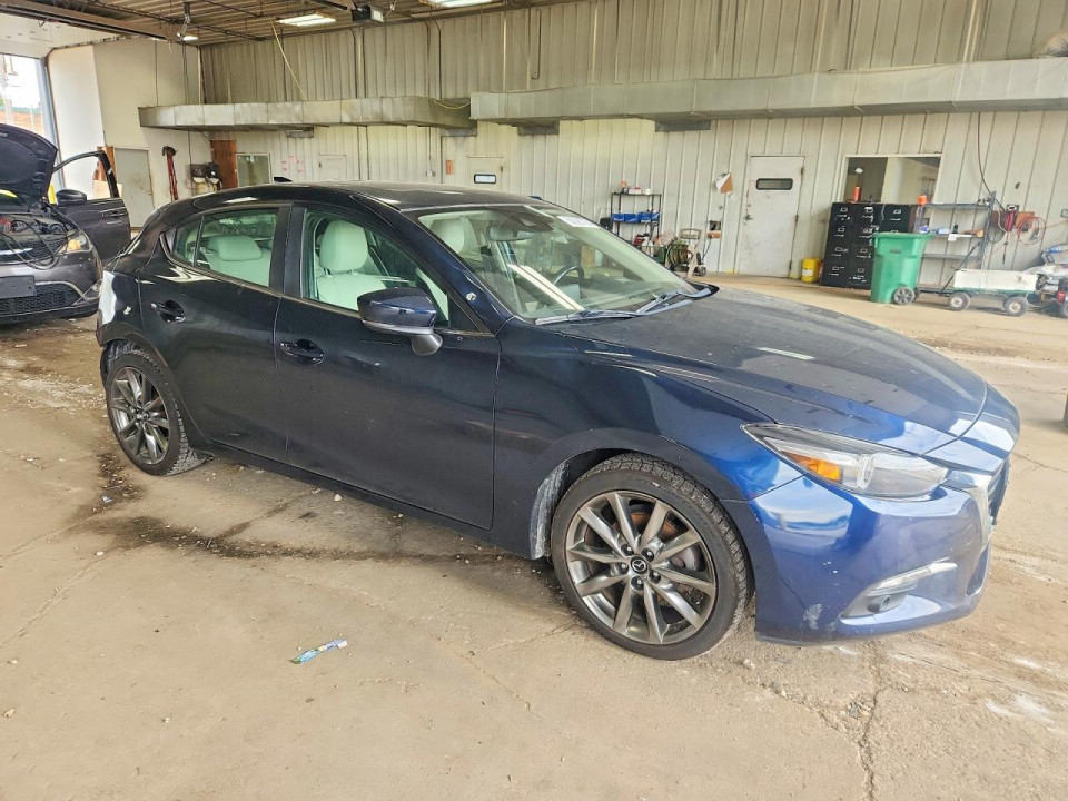 Mazda 3 2018 — Copart