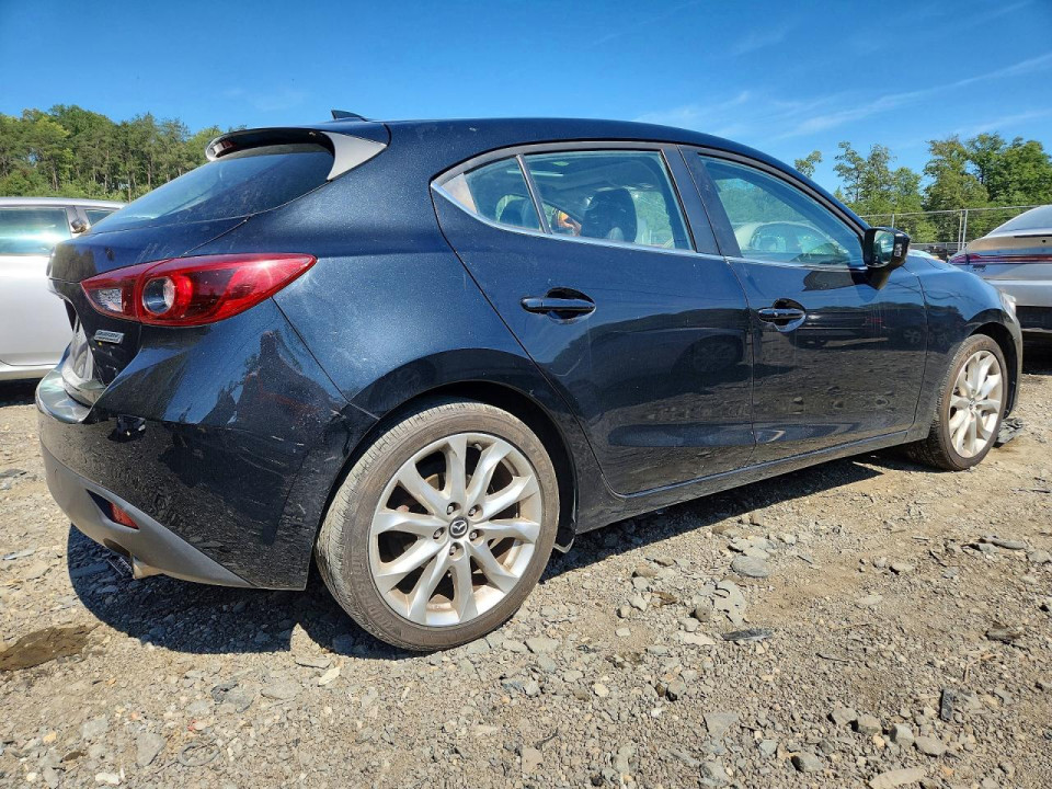 Mazda 3 2016 — Copart