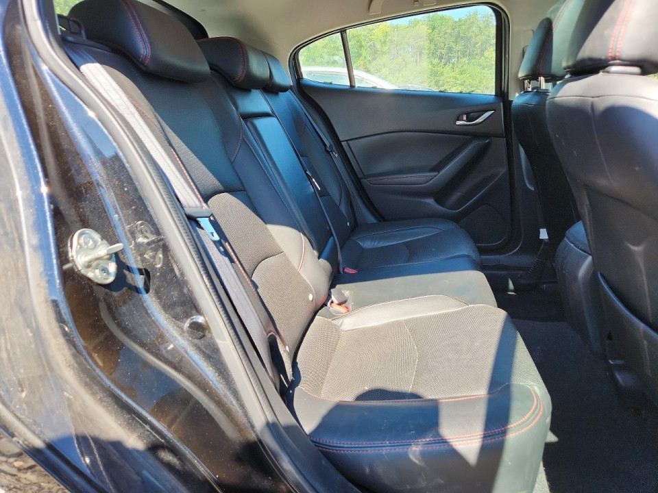 Mazda 3 2016 — Copart