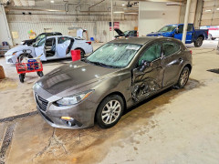Mazda 3 2015 — Copart