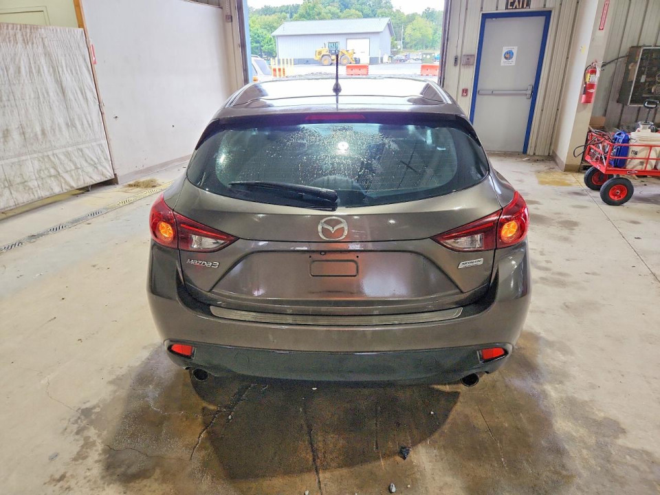 Mazda 3 2015 — Copart