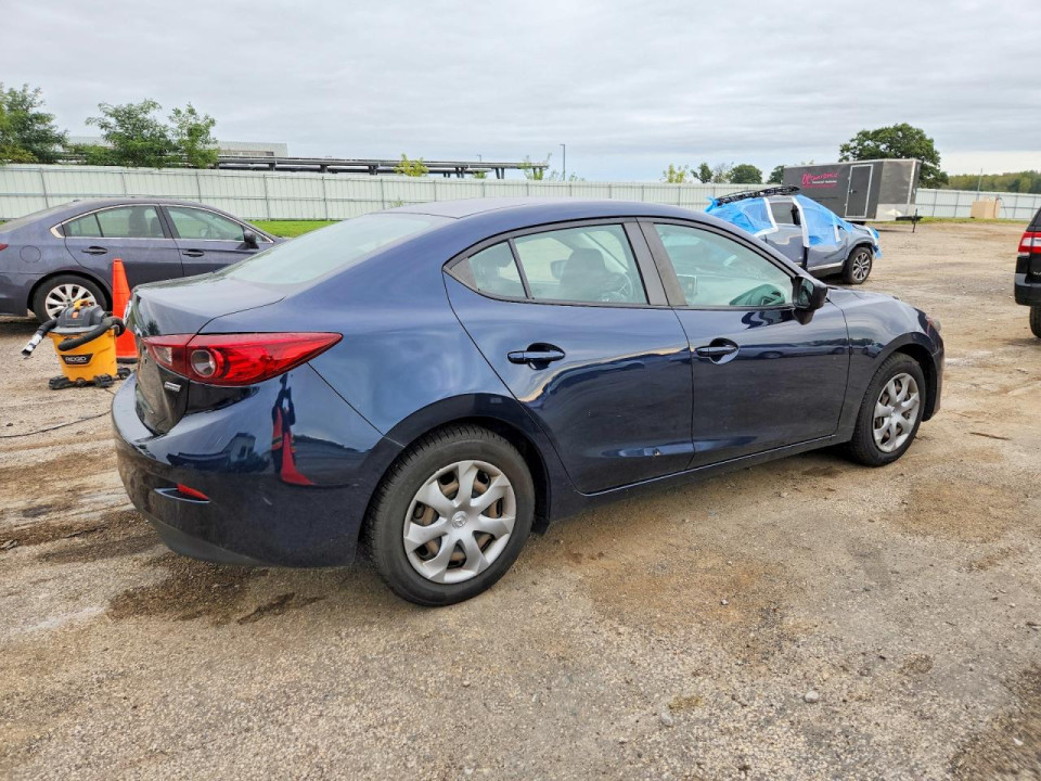 Mazda 3 2015 — Copart