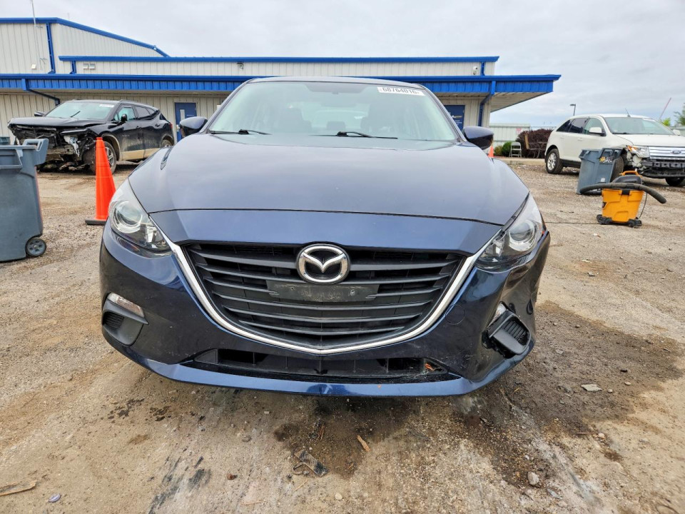 Mazda 3 2015 — Copart