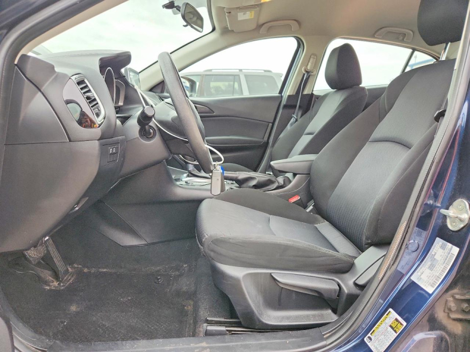 Mazda 3 2015 — Copart