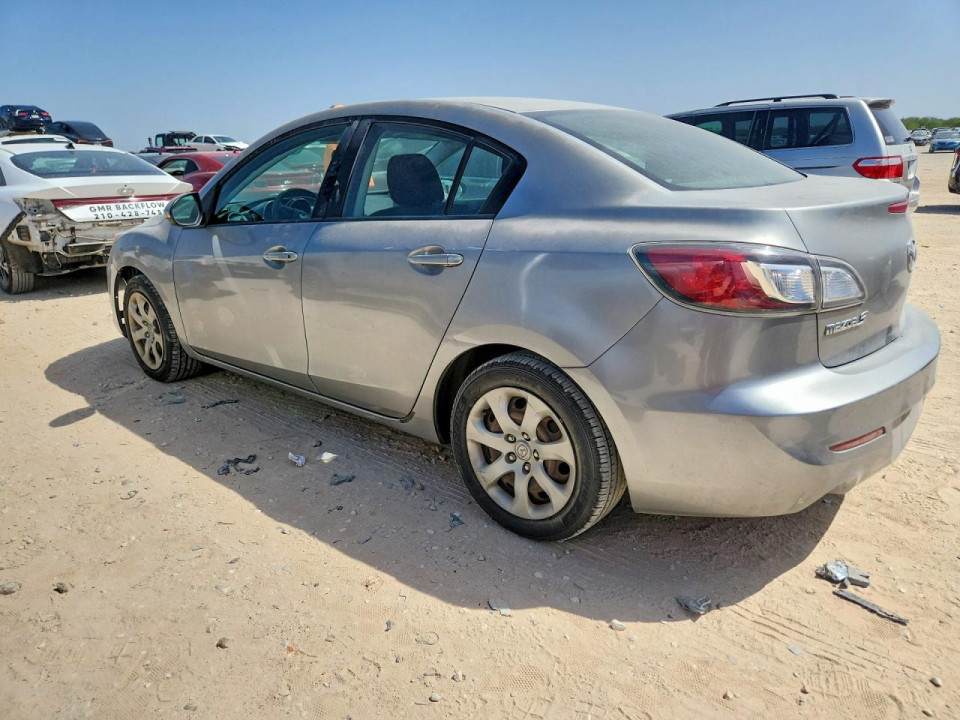 Mazda 3 2012 — Copart