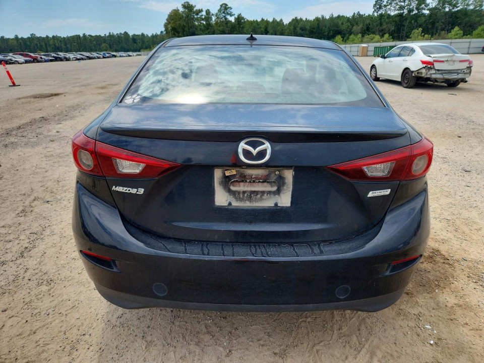 Mazda 3 2016 — Copart