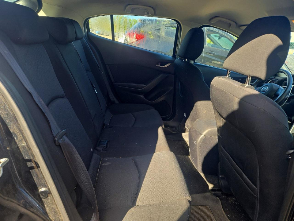 Mazda 3 2015 — Copart