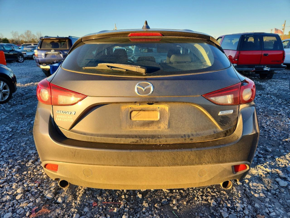 Mazda 3 2015 — Copart