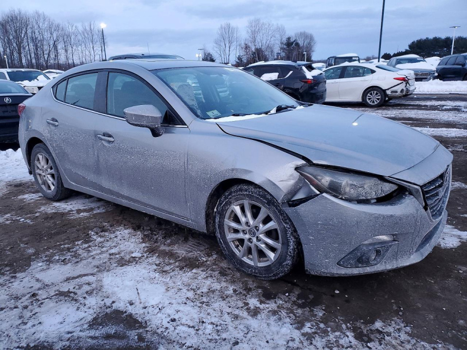 Mazda 3 2015 — Copart