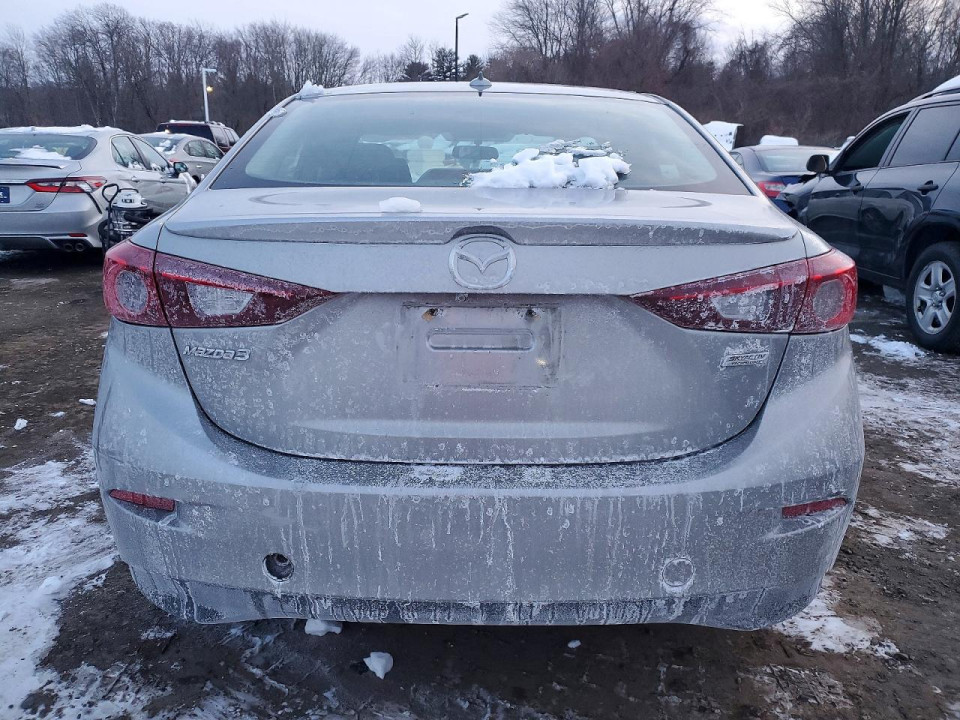 Mazda 3 2015 — Copart