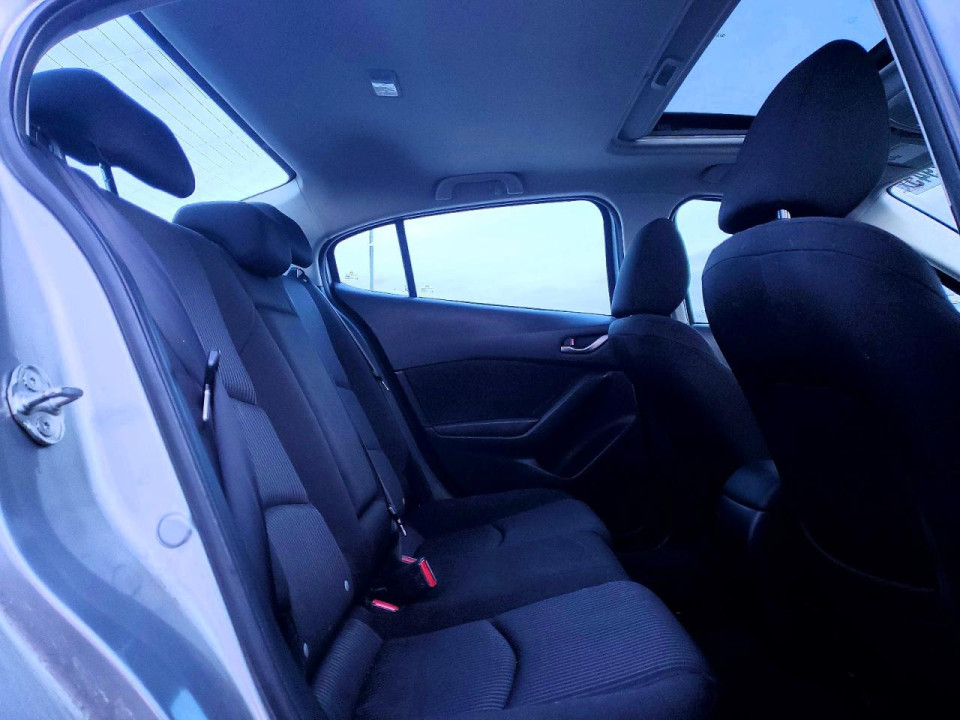 Mazda 3 2015 — Copart