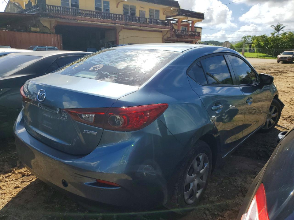 Mazda 3 2016 — Copart