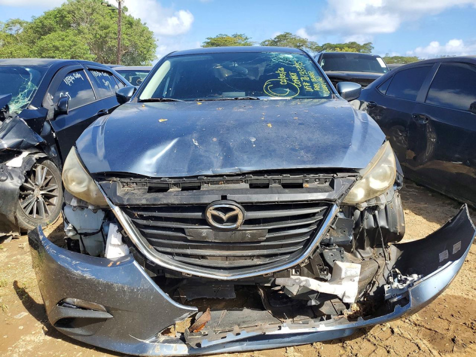 Mazda 3 2016 — Copart