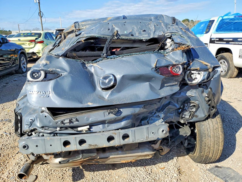 Mazda 3 2019 — Copart