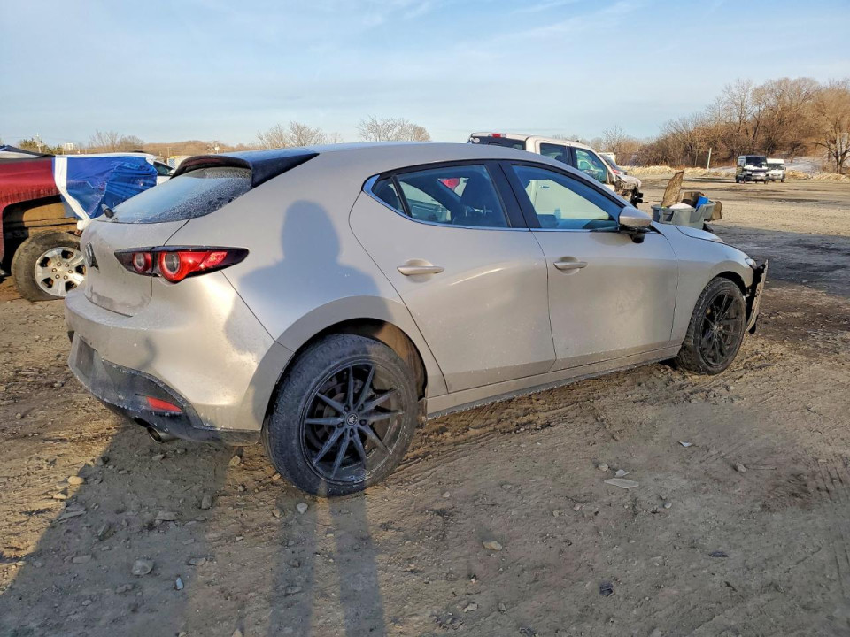 Mazda 3 2022 — Copart