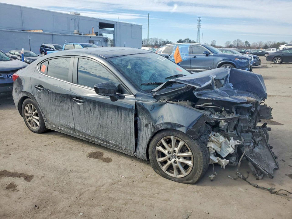 Mazda 3 2016 — Copart