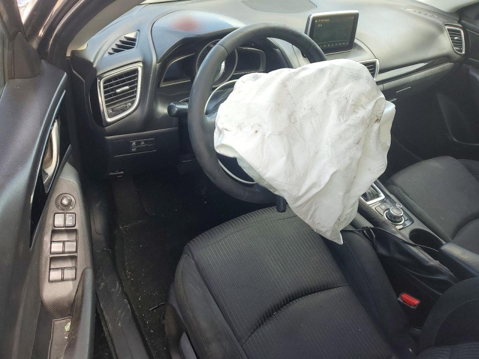 Mazda 3 2016 — Copart