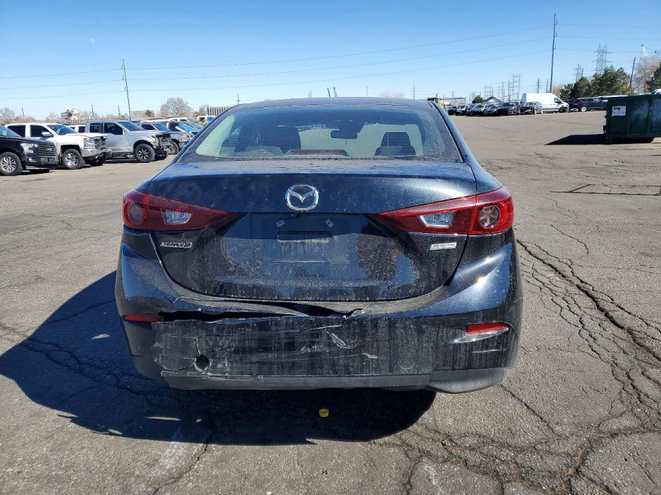 Mazda 3 2018 — Copart