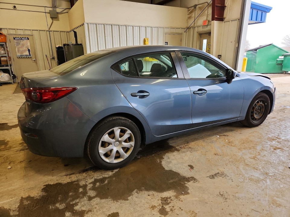Mazda 3 2015 — Copart