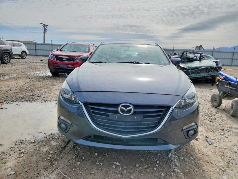Mazda 3 2015 — Copart