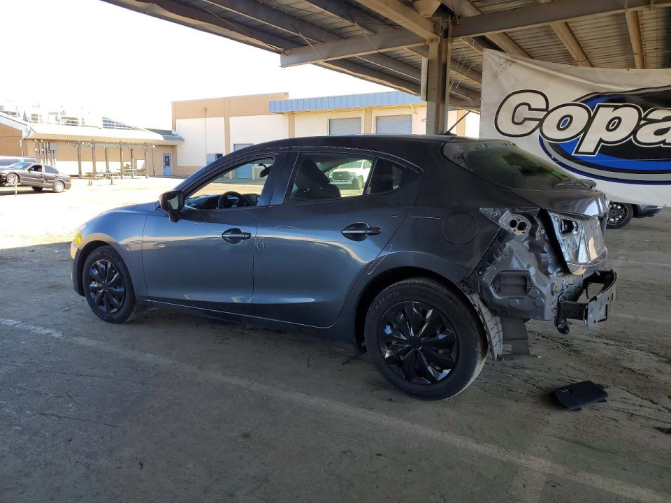 Mazda 3 2016 — Copart