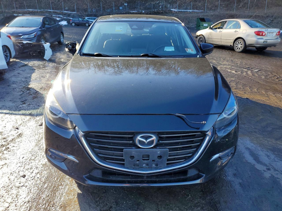 Mazda 3 2017 — Copart