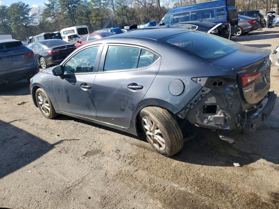 Mazda 3 2015 — Copart