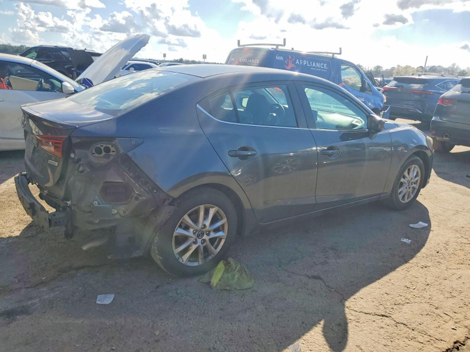Mazda 3 2015 — Copart