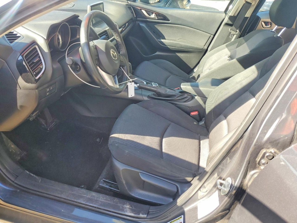 Mazda 3 2015 — Copart