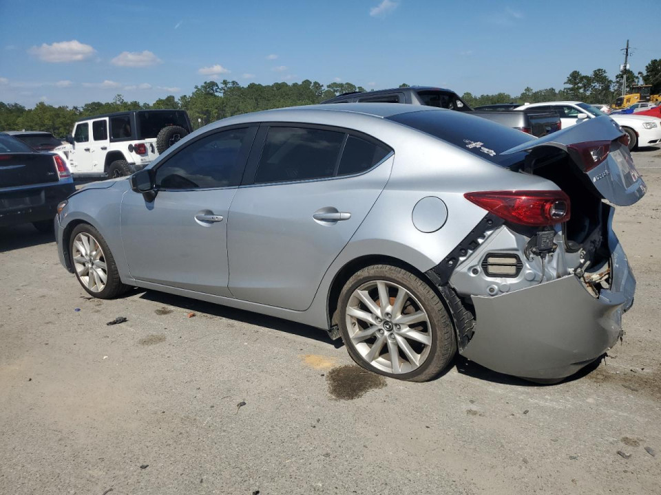 Mazda 3 2017 — Copart