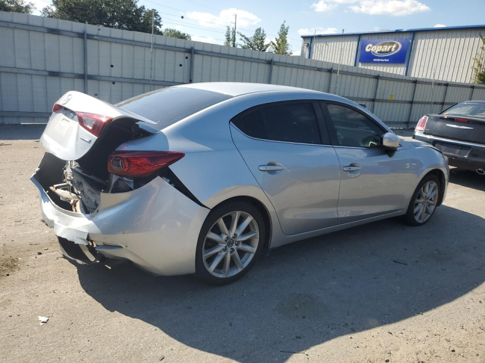 Mazda 3 2017 — Copart