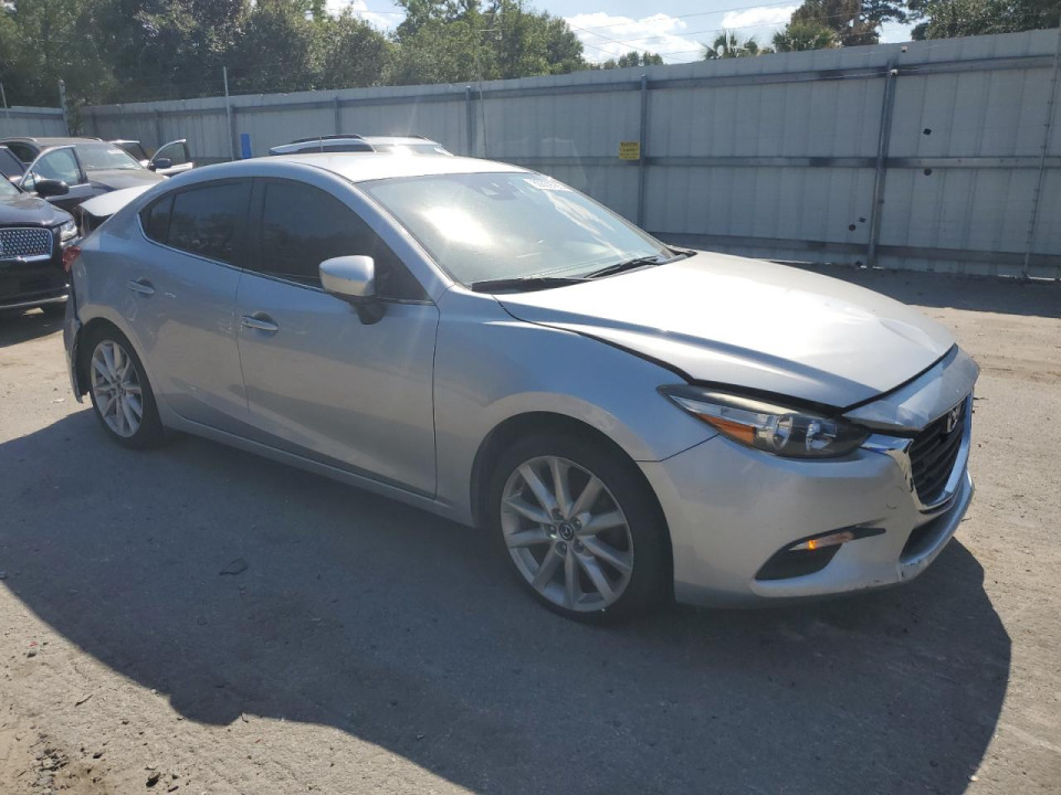 Mazda 3 2017 — Copart