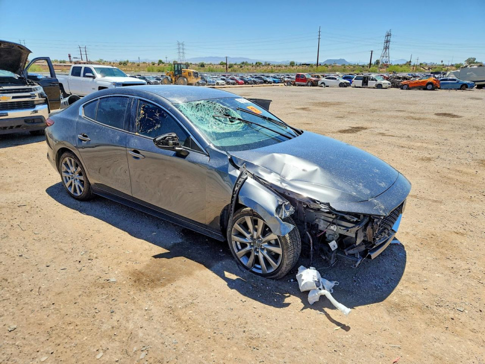 Mazda 3 2022 — Copart