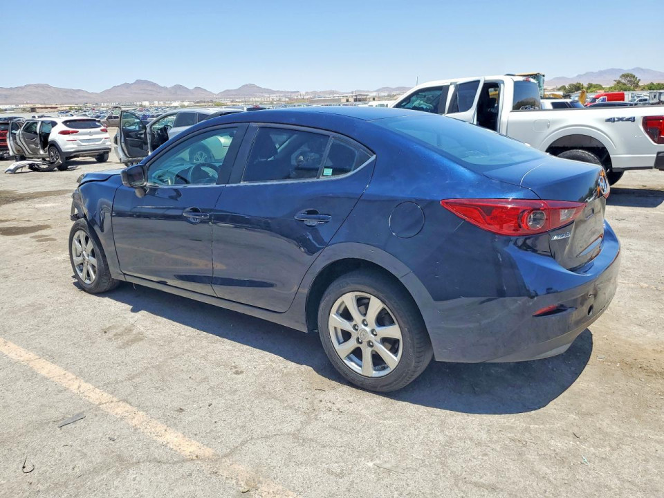 Mazda 3 2018 — Copart