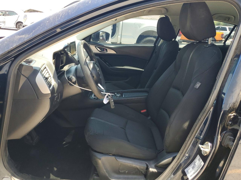 Mazda 3 2018 — Copart