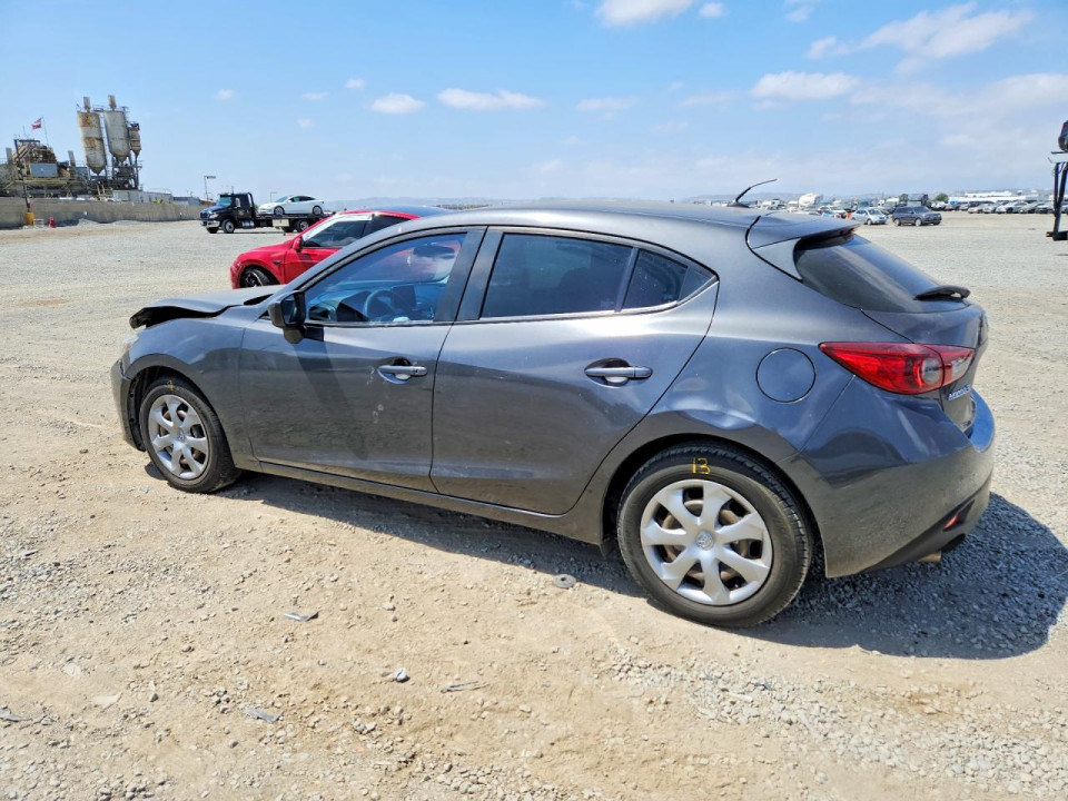Mazda 3 2015 — Copart