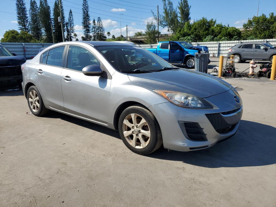 Mazda 3 2010 — Copart