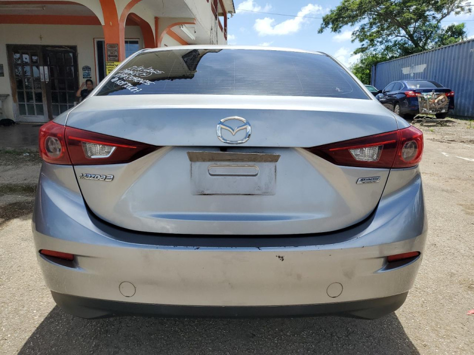 Mazda 3 2016 — Copart
