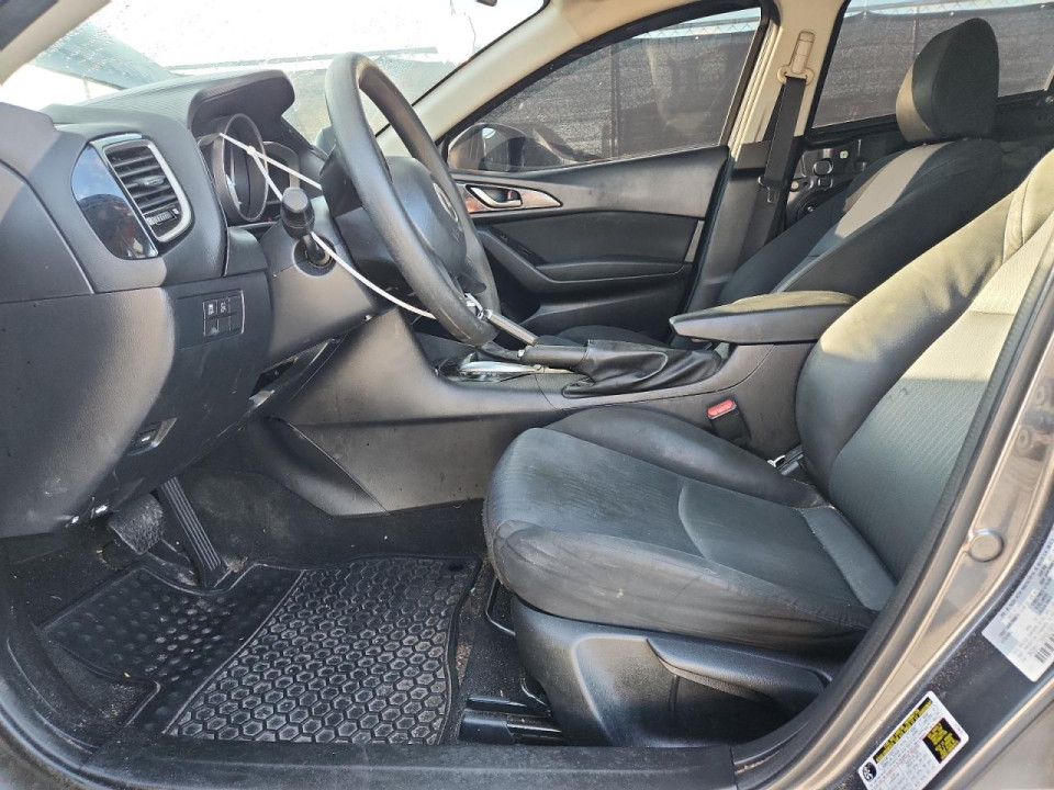Mazda 3 2016 — Copart