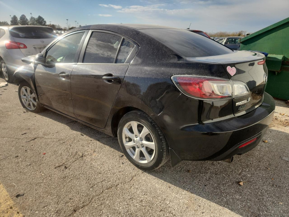 Mazda 3 2011 — Copart