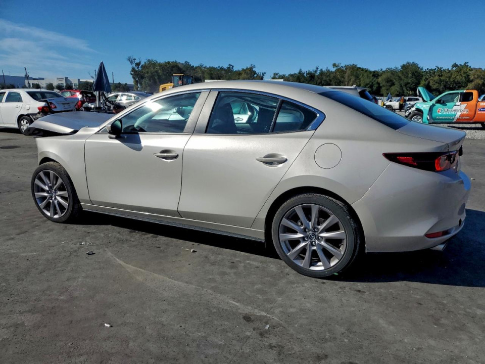 Mazda 3 2023 — Copart