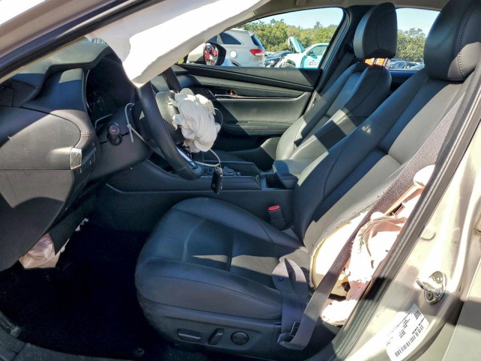 Mazda 3 2023 — Copart
