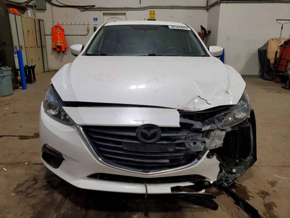 Mazda 3 2016 — Copart