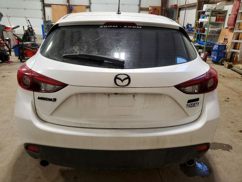 Mazda 3 2016 — Copart
