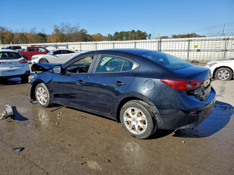 Mazda 3 2018 — Copart